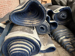 Gehele inventaris indoor sportcentrum o.a. padelbanen, tafelvoetbaltaf